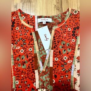 NWT Derhy Style Lenna Women's Size M Blouse Color Red Elbow, Size ￼